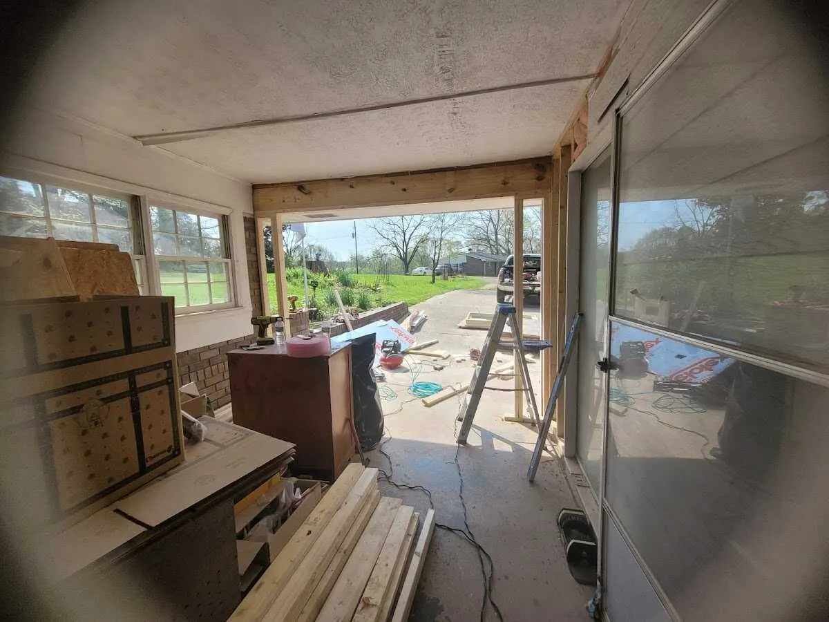 Air movers and dehumidifier for Water Mitigation Services in Royal Oak