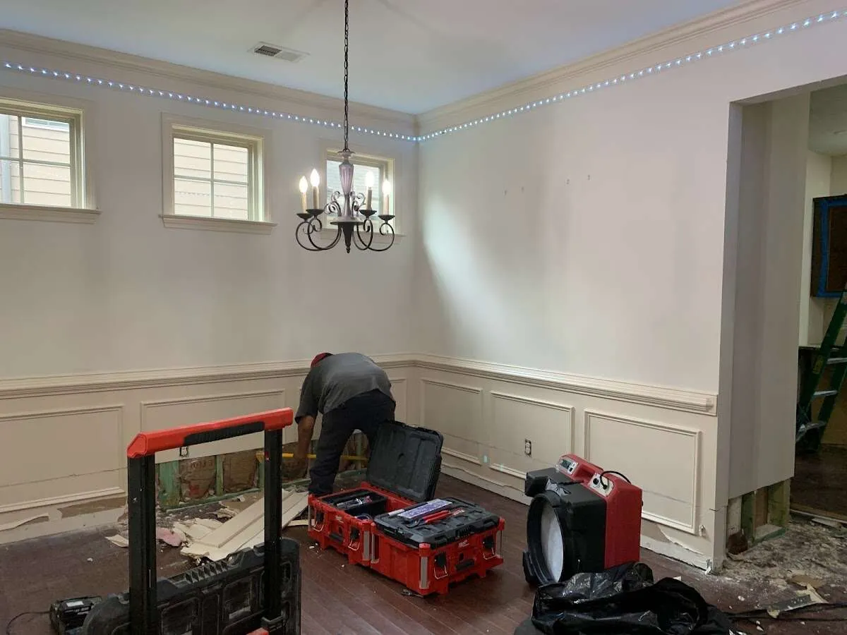 Restoration technician with professional equipment in Royal Oak